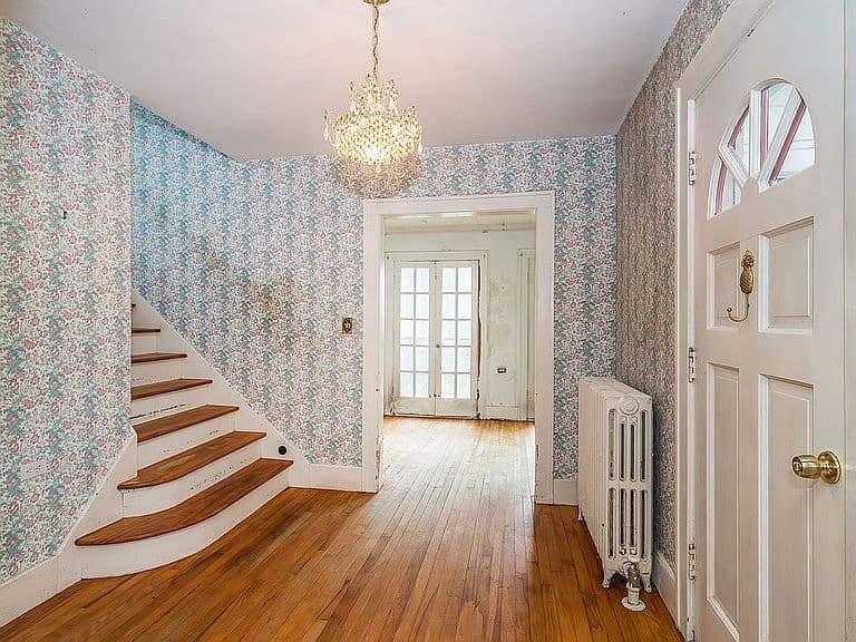 2 Lafayette St photo 5