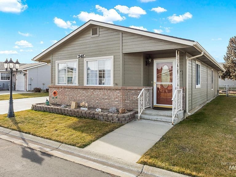 1100 Burnett Dr #245-A photo 1