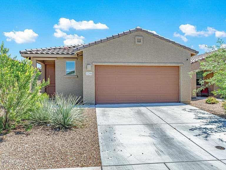 11296 S Weismann Dr photo 1