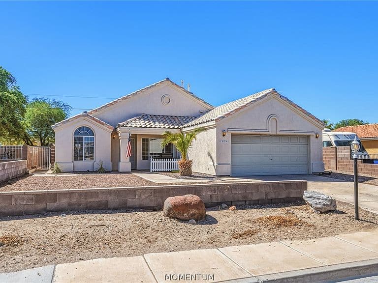1578 Central Avenue photo 3