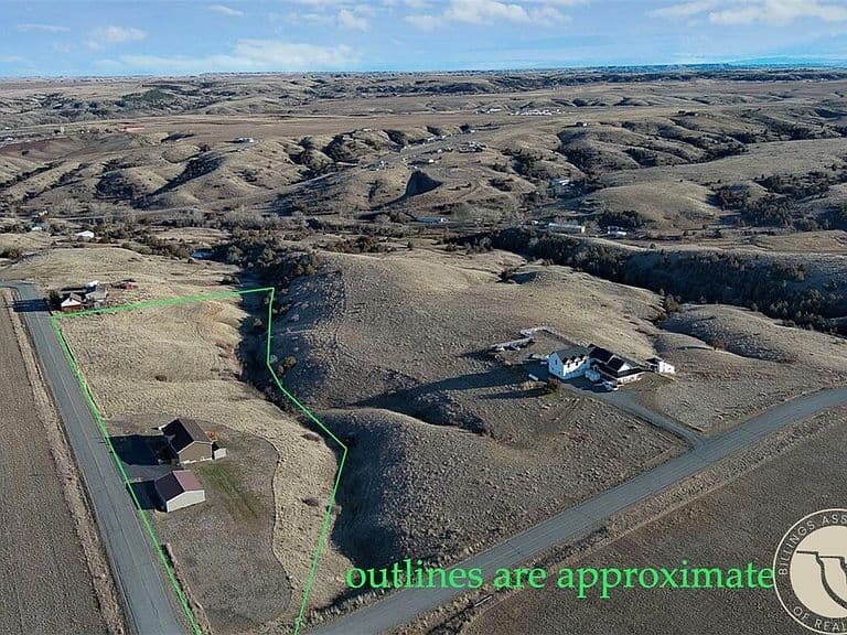 4665 Vandaveer Rd photo 5