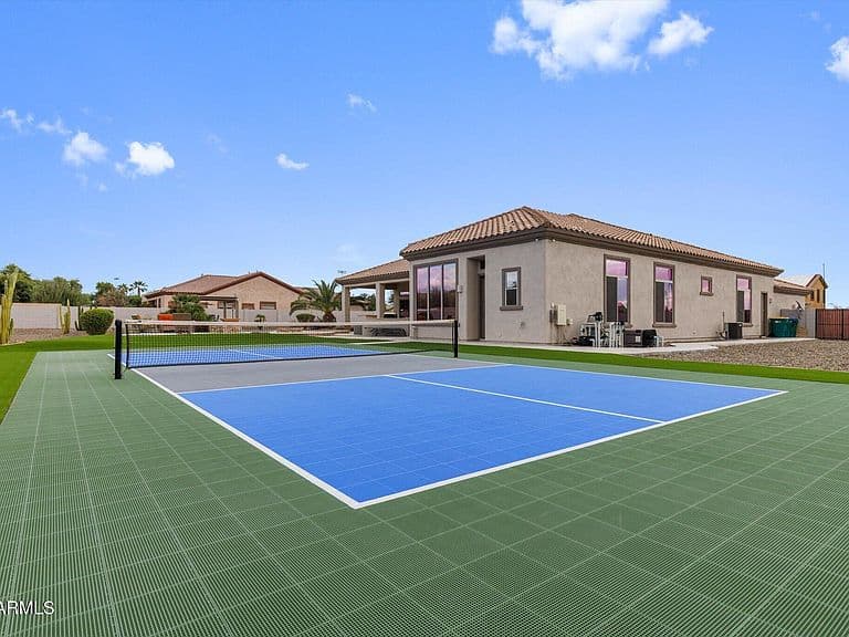 18541 W BERYL Court photo 4