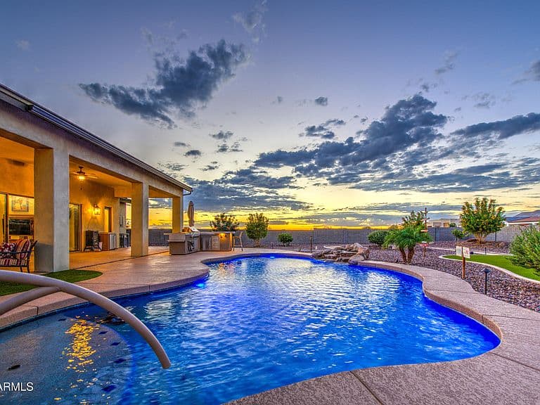 9436 W Fossil Mountain Drive photo 2