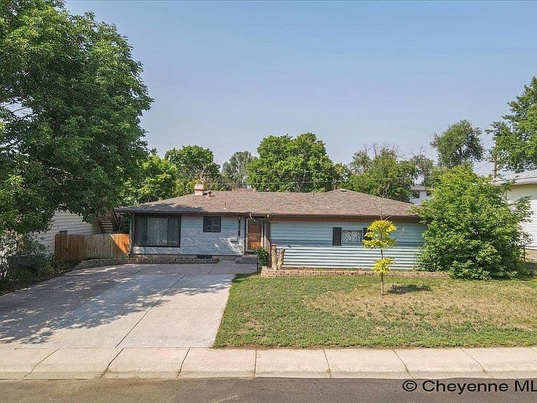 4508 E 10th St photo 2