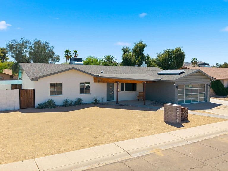2839 E SIERRA Street photo 4