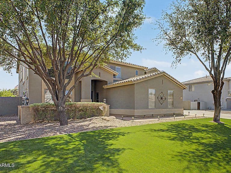 4091 E RAVENSWOOD Drive photo 3