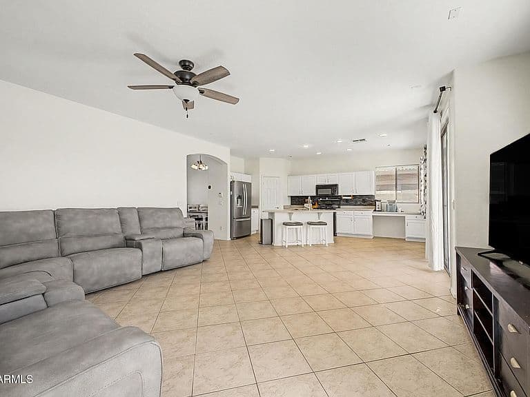 13845 W VENTURA Street photo 5