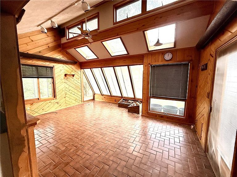 1708 Clark Ave photo 4