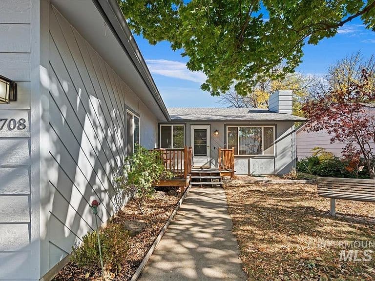 2708 N Ash Park Ln photo 2