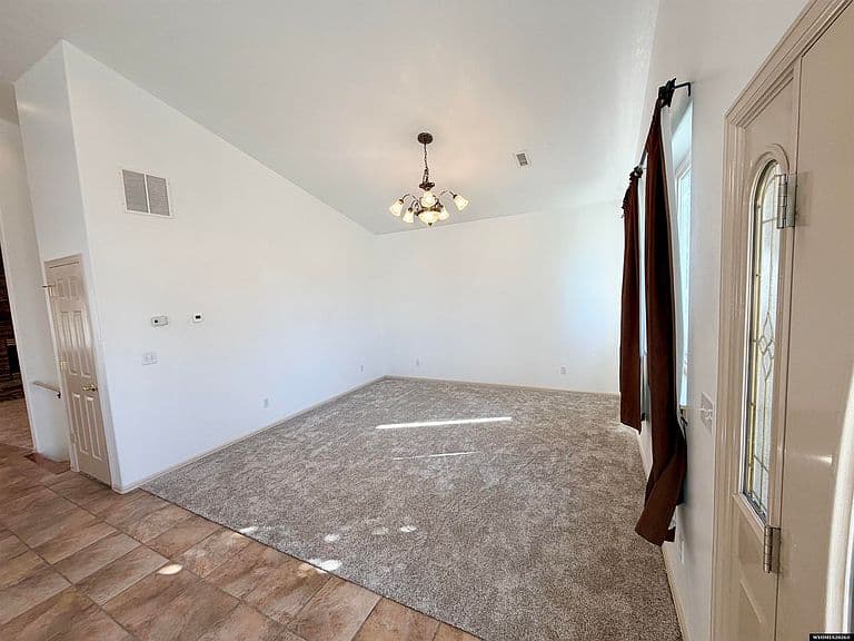 2315 Cripple Creek Dr photo 3