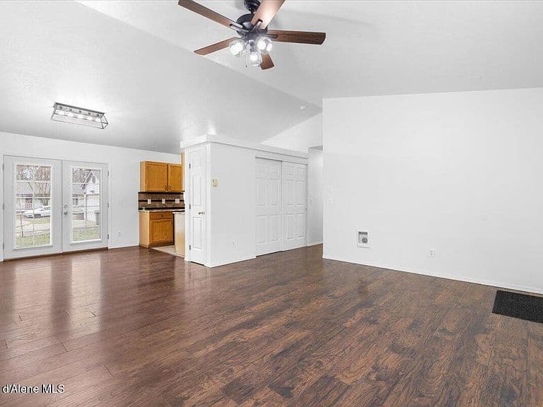 6648 W Legacy Dr photo 3