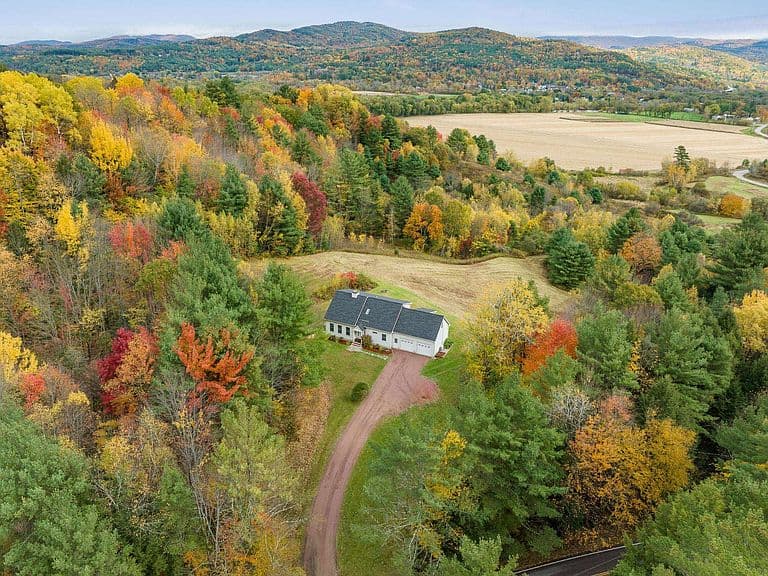246 Hinesburg Road photo 4