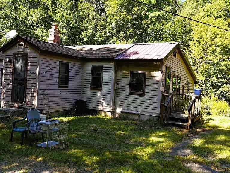 31 Watson Road photo 2