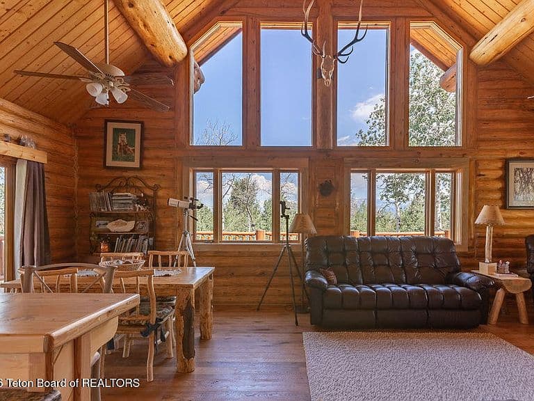 90 Elk Dr photo 4
