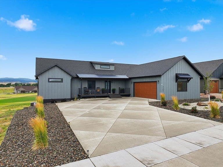 7753 Brooks Loop photo 1