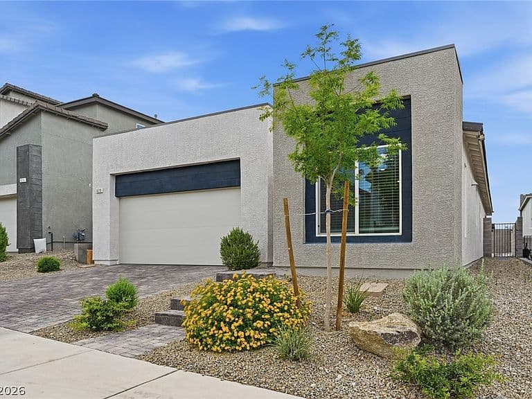 10210 Chockstone St photo 5