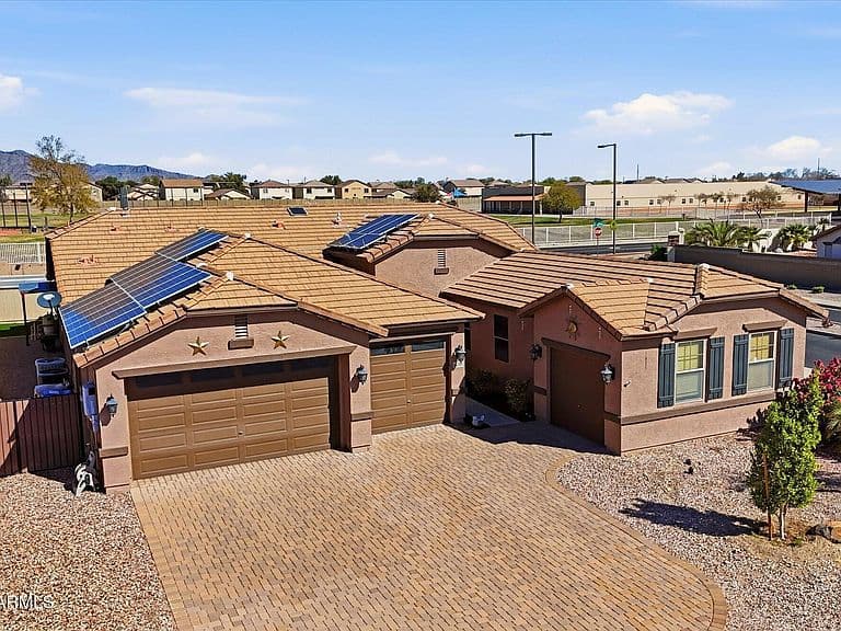 22250 W ASHLEIGH MARIE Drive photo 3