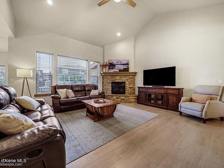 7254 N Rubel Loop photo 2