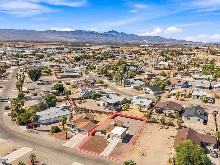 4368 S Los Maderos Drive photo 4