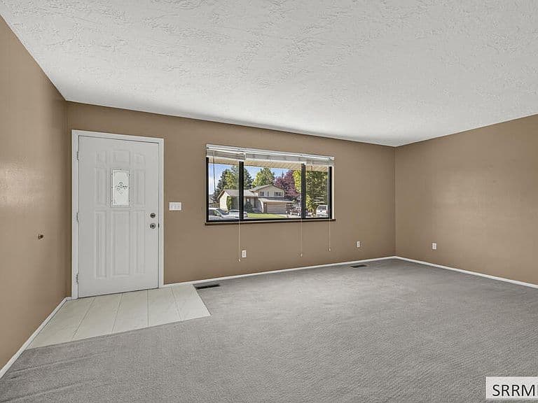1971 E Alturas Cir photo 4