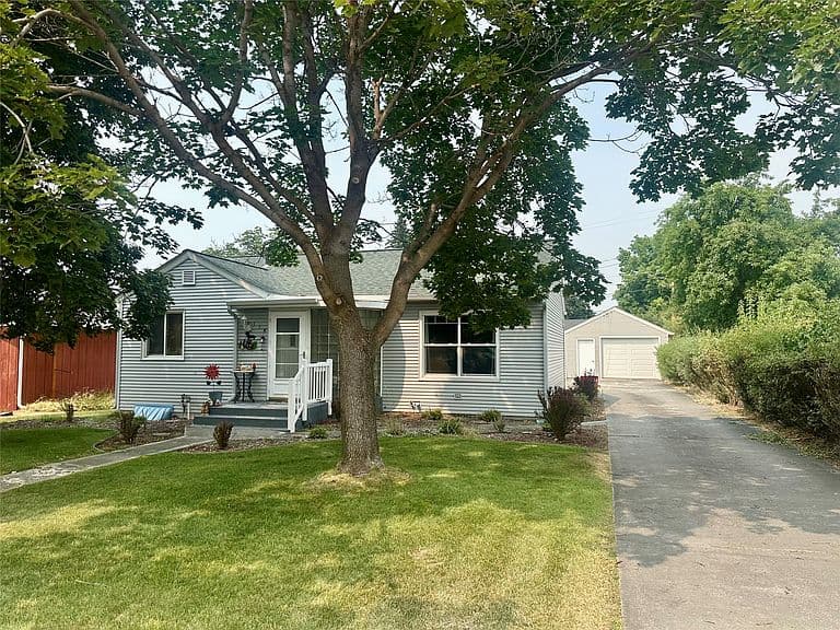 114 Sentinel St photo 2