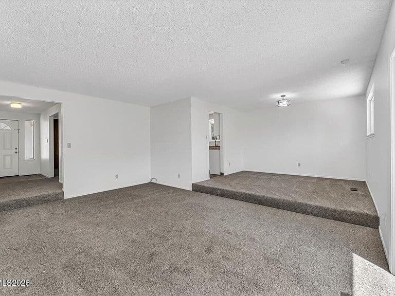 731 Desert View Ct photo 5