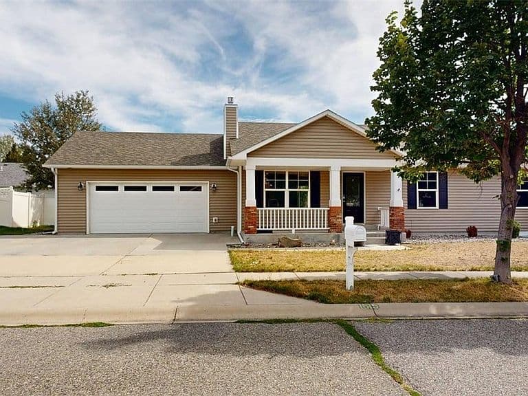 1615 Norwood Ln photo 1