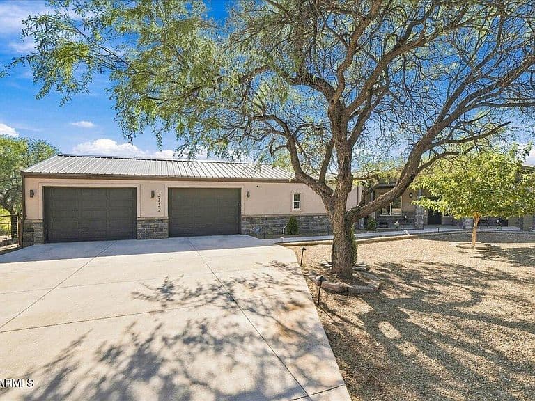 2332 S Diamond Creek Lane photo 3