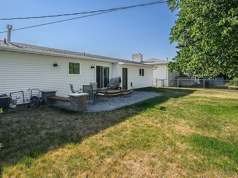 1713 5th Ave NW photo 2