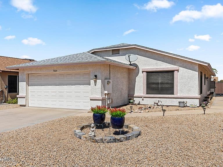 9620 W CAROL Avenue photo 2