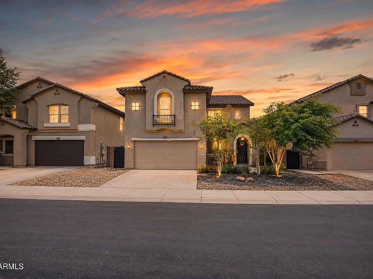 11826 W FOOTHILL Drive photo 3
