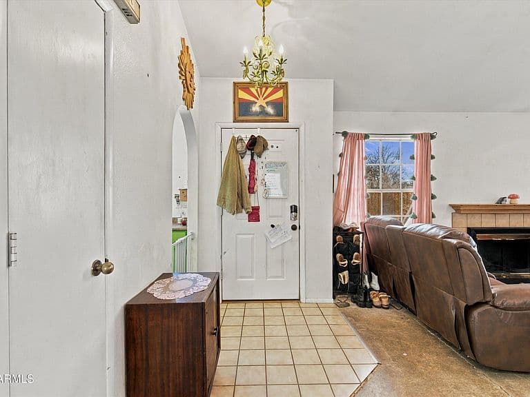 1811 S 39TH Street #4 photo 3
