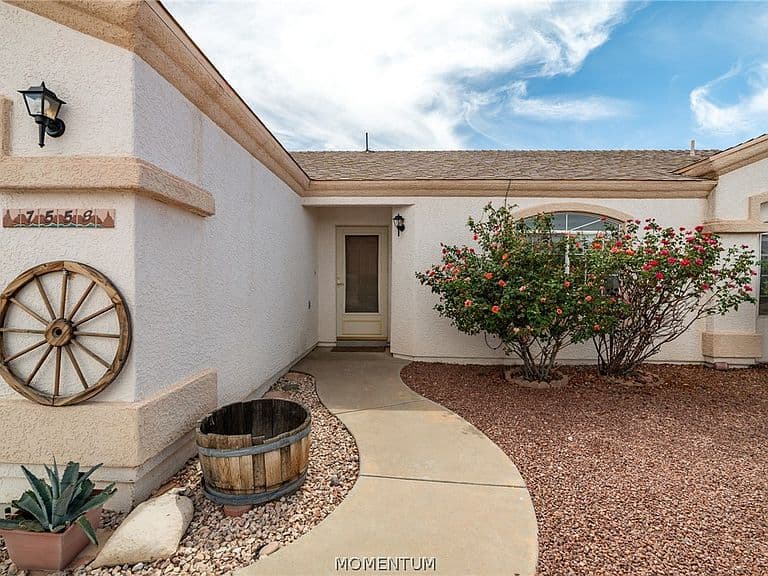 7558 E Chaparral Drive photo 2