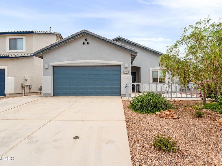 4336 DEANNA Drive photo 1