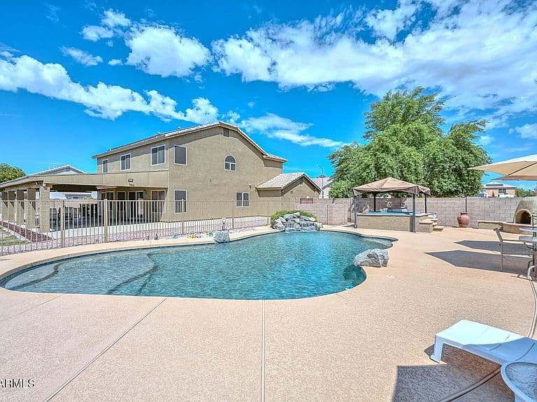 12317 W BERRY Lane photo 1