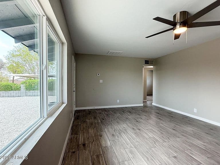 108 5TH Avenue E photo 5