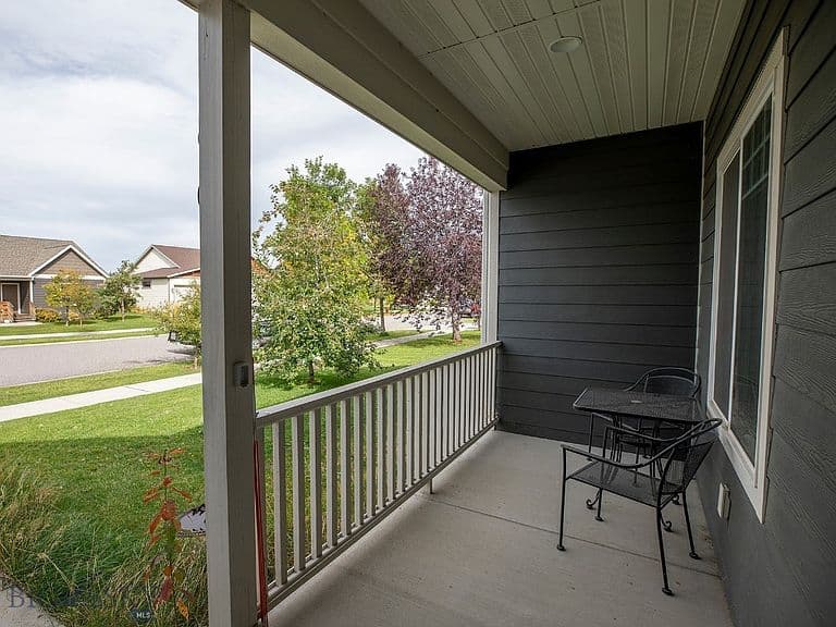 90 Ridgeline Ln photo 3