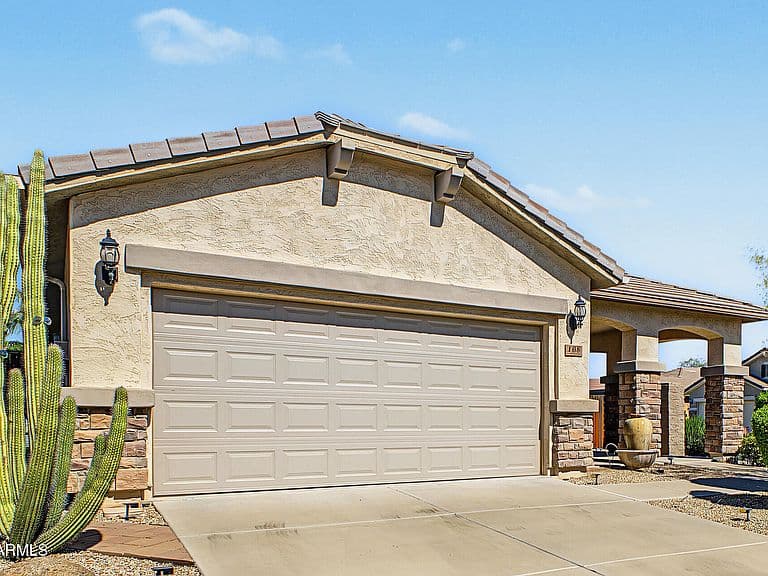 168 W IRONHORSE Lane photo 4