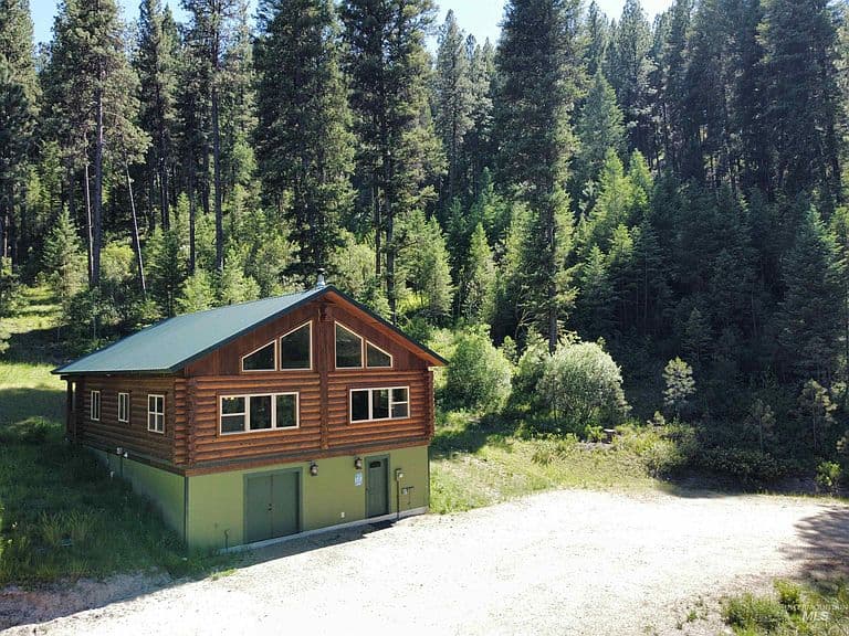 11 Riverstone Bnd photo 2