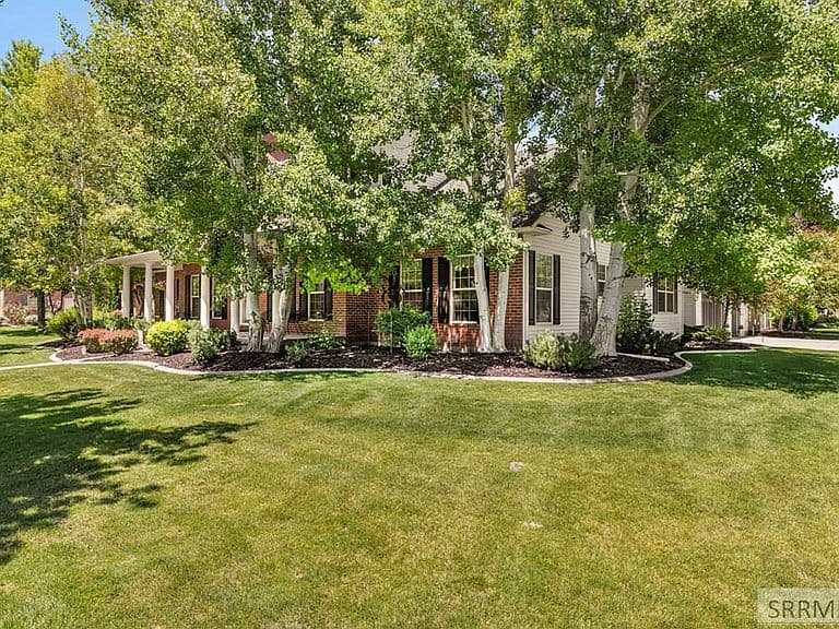 3510 Charleston Cir photo 3