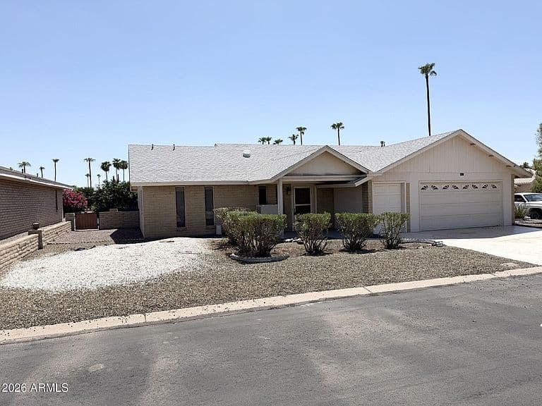 8113 E DUTCHMAN Drive photo 3