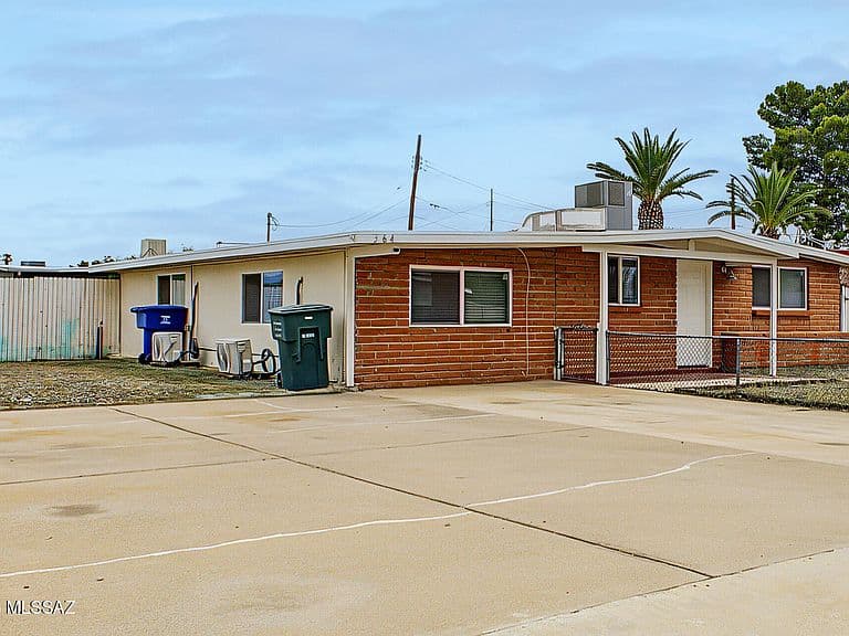 364 E Calle Arizona photo 5