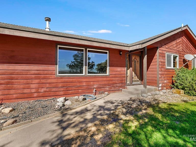 4296 W Arrow Head Dr photo 5