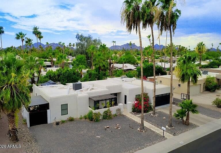 6739 E VOLTAIRE Avenue photo 1