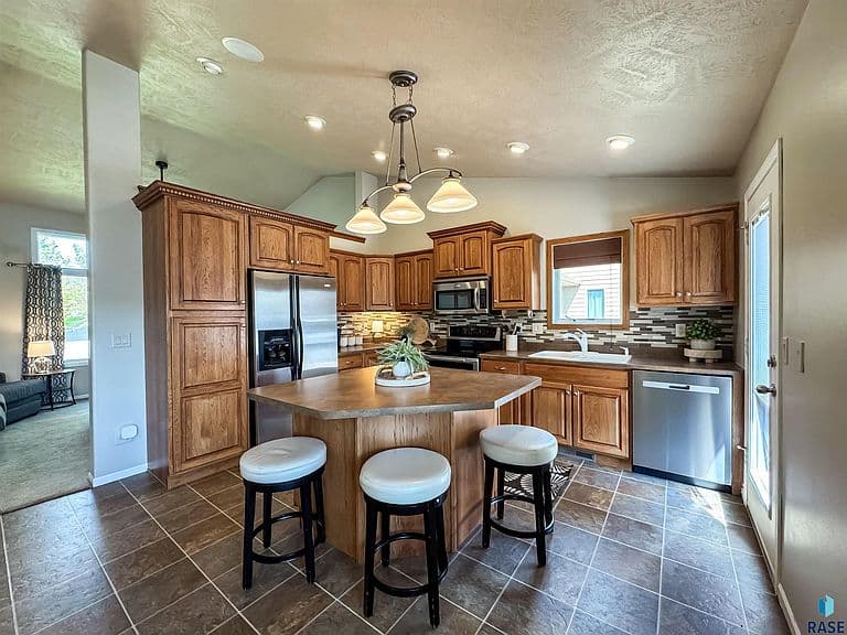 3144 S Newcastle Ct photo 5