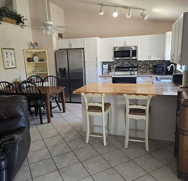6439 E GRANDVIEW Drive photo 5