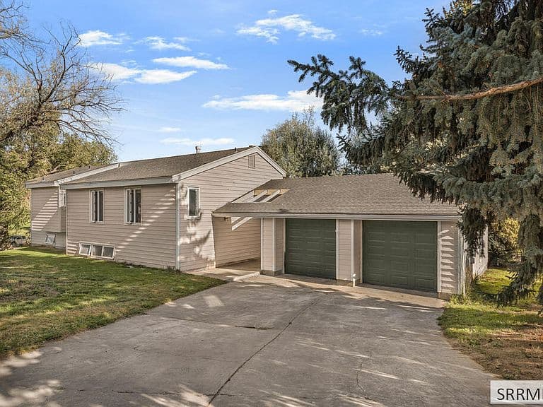 11605 S Arlington Dr photo 3