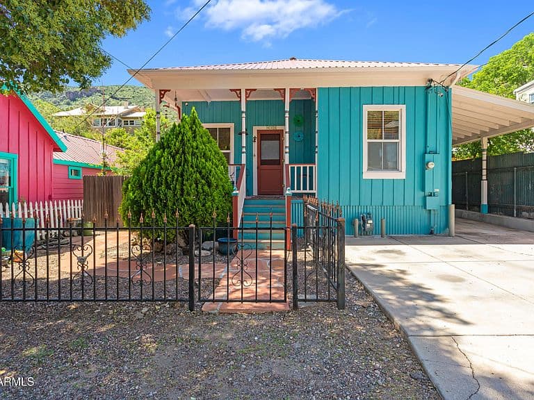 412 GARDEN Avenue photo 1
