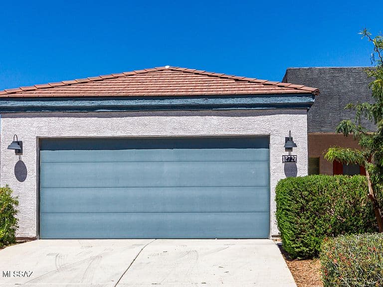 12727 E Joffroy Dr photo 2