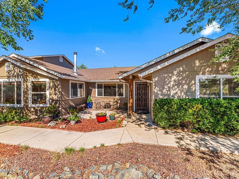 3887 N Reed Road photo 1